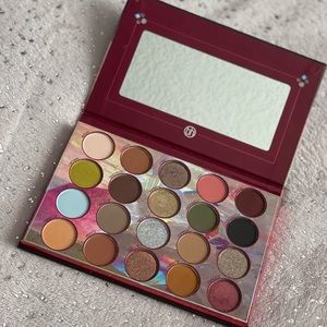 BH Cosmetics Royal Affair Palette